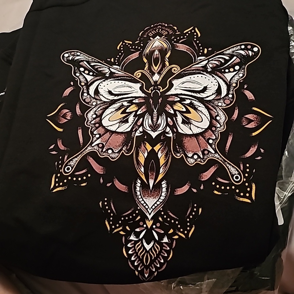 New Torrid Mandala Butterfly Super Soft Fleece Crew Neck Raglan Sweatshirt
